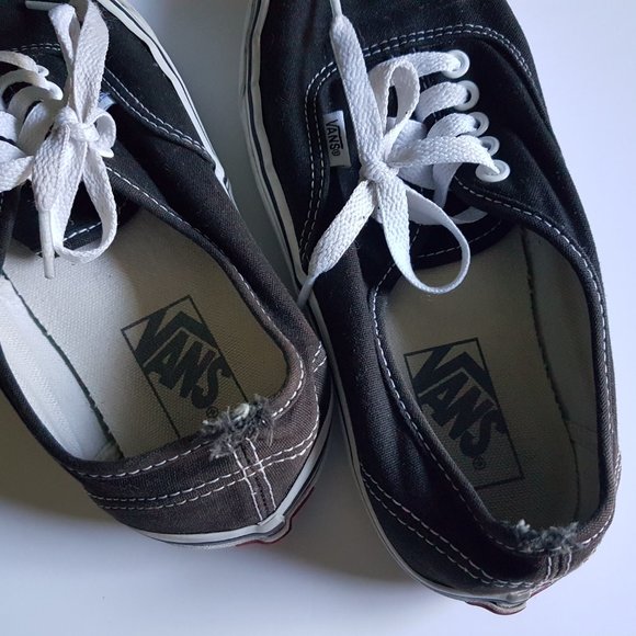 Vans Size 8 Women's Black Canvas Running Shoes - Picture 5 of 9